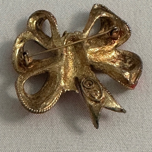 Elegant Candy Apple Red and Gold Bow Brooch - Vintage Tanya Creations - Signed - Picture 3 of 4